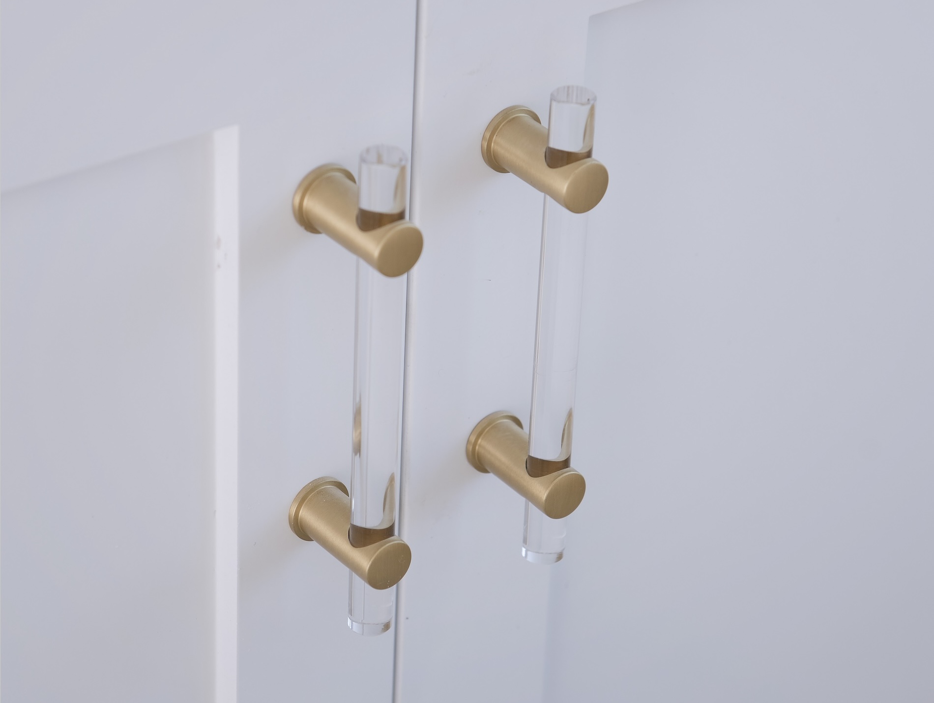 Bathroom Cabinets With Clear Handles