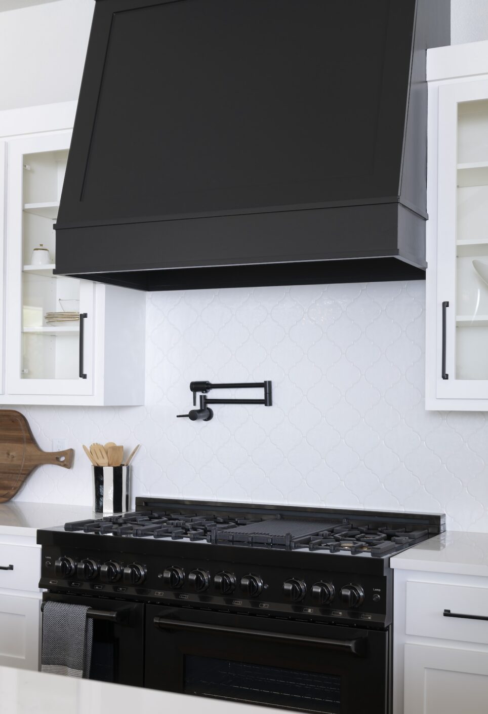 Black Range Hood Kitchen Design