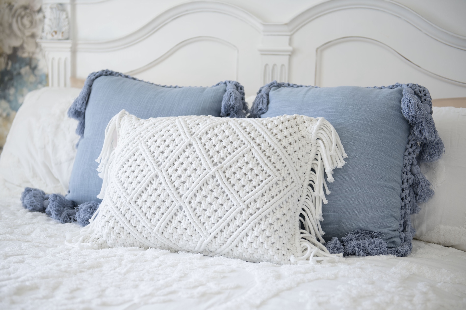 Macrame Accent Pillow White And Blue
